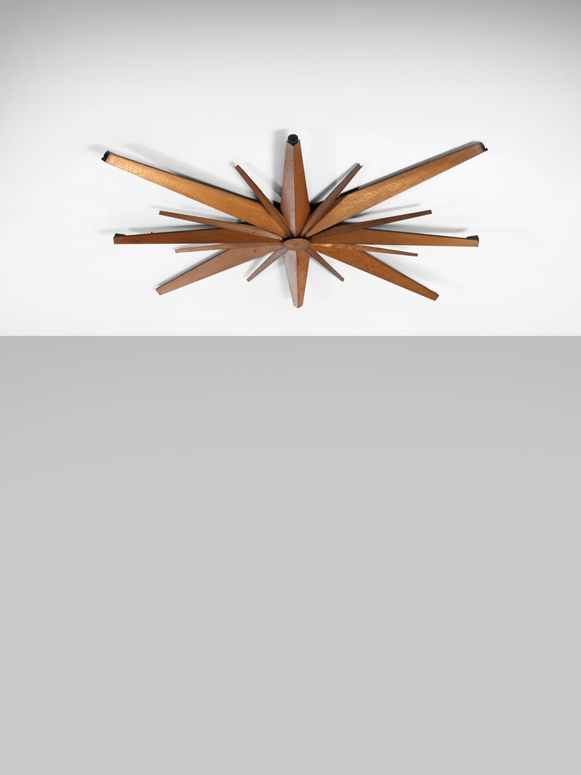 SCUOLA DI TORINO Large ceiling lamp with sixteen points and eight lights. (1 of 3)