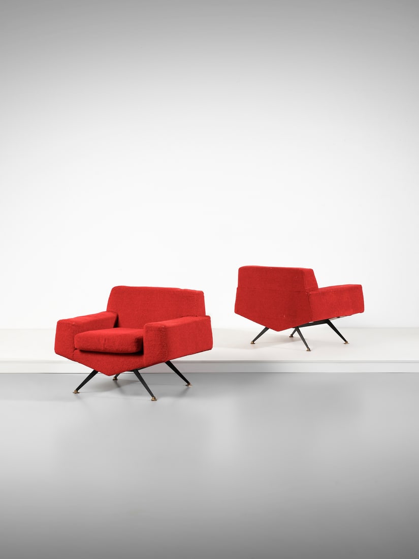 FEDERICO MUNARI Pair of armchairs. (1 of 2)