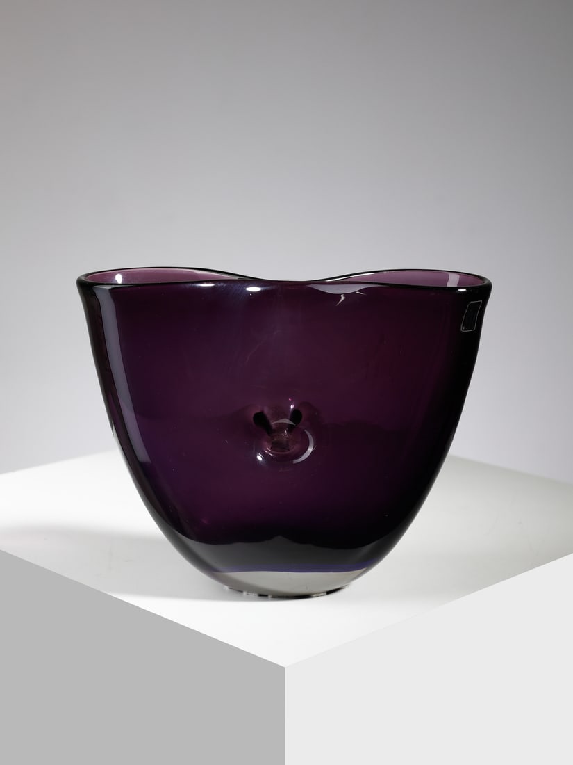 FULVIO BIANCONI 4539 vase with flattened section perforated on the body from the Forati or Buchi (1 of 4)