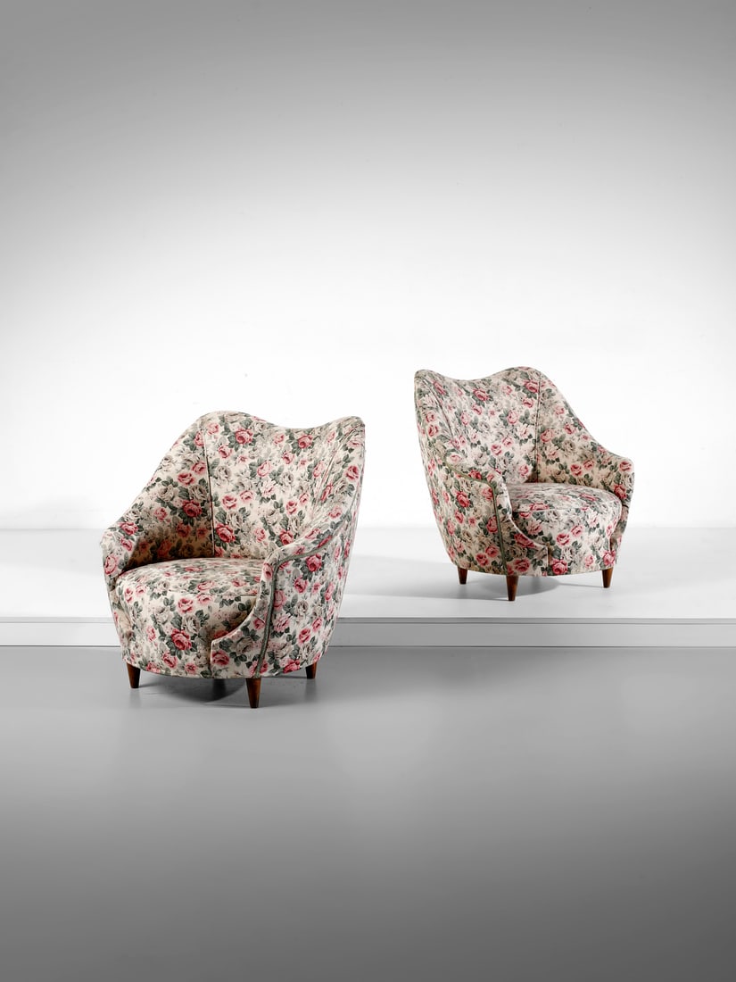 FEDERICO MUNARI Pair of armchairs. (1 of 3)