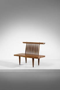 GEORGE NAKASHIMA attributed. Bench.: NAKASHIMA GEORGE (1905 - 1990) attributed. Bench. Walnut.. Cm 131,50 x 102,00 x 65,00. 1970s.