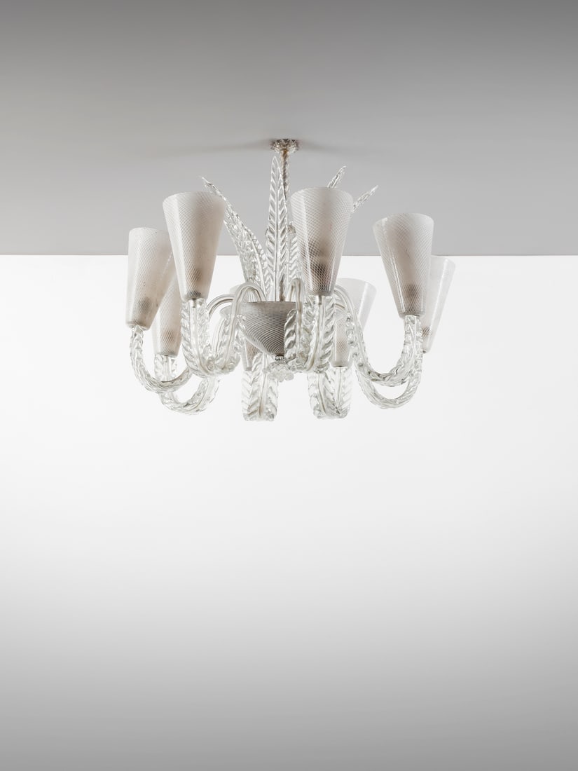 BAROVIER & TOSO attributed. Eight-light pendant lamp decorated with leaves, Murano. (1 of 3)