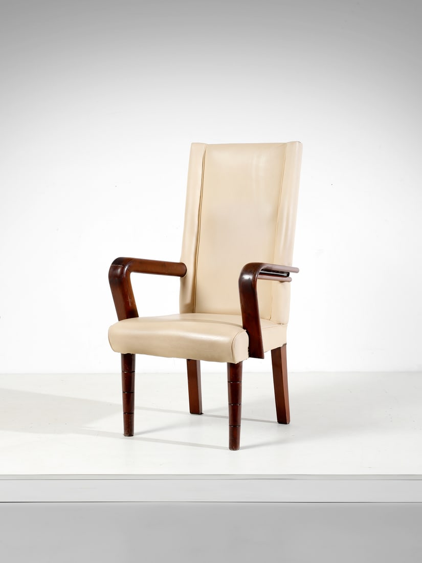 MANIFATTURA ITALIANA Poltrona. (1 of 3)