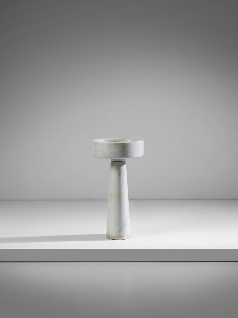 ANGELO MANGIAROTTI Flower box.: MANGIAROTTI ANGELO (1921 - 2012) Flower box. 1970. Carrara marble.. Cm 45,00 x 87,00 x 45,00. Provenance: Private collection, MilanLiterature: B. Finessi (a cura di), Angelo Mangiarotti Scolpire/Costr