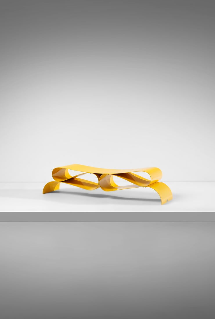 AGENORE FABBRI Nastro di Gala bench for Tecno, Varedo.: FABBRI AGENORE (1911 - 1998) Nastro di Gala bench for Tecno, Varedo. 1985. Enamelled metal.. Cm 160,00 x 37,50 x 40,50. Metal label.Provenance: Private collection, Bovisio MasciagoLiterature: Domus n.