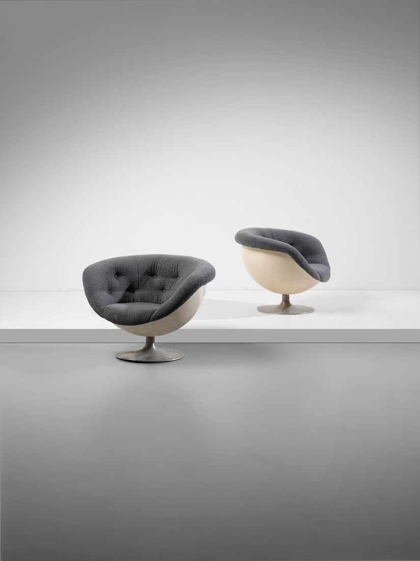 GASTONE RINALDI Pair of P180 armchairs for Rima, Padua.: RINALDI GASTONE (1920 - 2006) Pair of P180 armchairs for Rima, Padua. Fiberglass, padded fabric and cast aluminum.. Cm 95,00 x 67,00 x 80,00. 1960s.Marked.Literature: G. Drago, J. Drago, Gastone Rinal