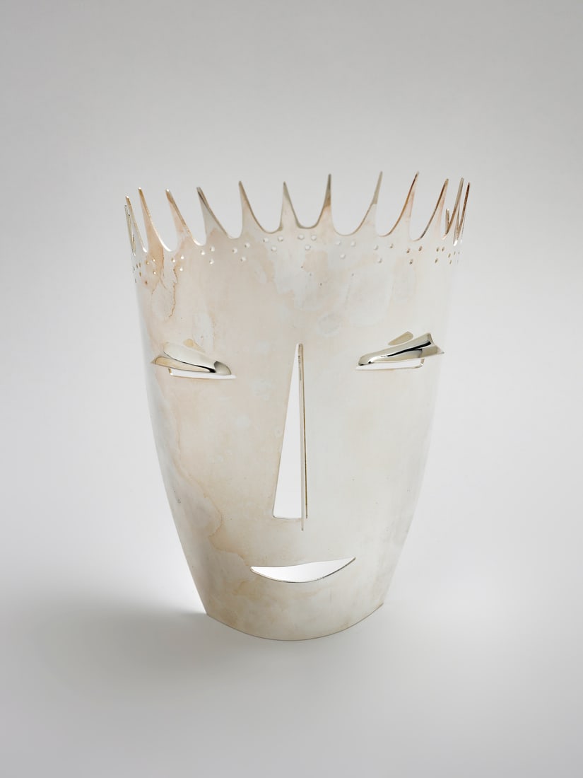 GIO PONTI DiavoloSculpture for Lino Sabattini, Bregnano.: PONTI GIO (1891 - 1979) DiavoloSculpture for Lino Sabattini, Bregnano. 1978. Silver plated metal.. Cm 18,50 x 28,00 x 12,00. Marked and dated.