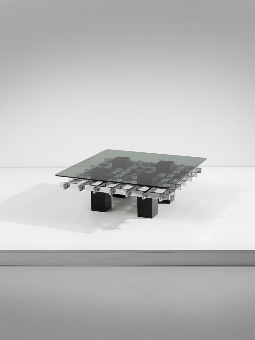 MANIFATTURA ITALIANA Coffee table. (1 of 2)