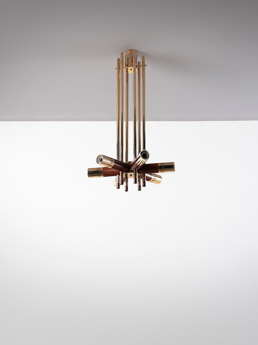 ANGELO BROTTO Six-light pendant lamp for Esperia, Poggibonsi.: BROTTO ANGELO (1914 - 2002) Six-light pendant lamp for Esperia, Poggibonsi. Wood, painted metal and brass.. Cm 52,50 x 90,00 x 52,50. 1970s.Production label.