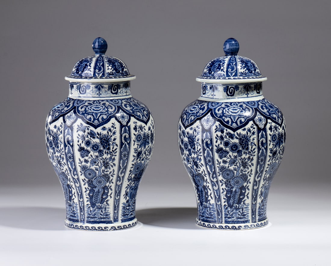 PAIR OF PORCELAIN VASES IN EXCELLENT CONDITION, SIGNED DELFTS.Netherlands, 20th century. (1 of 3)