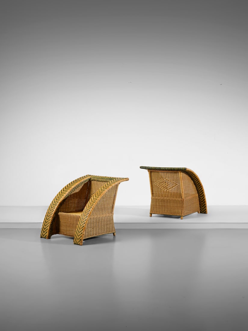 MANIFATTURA ITALIANA Pair of armchairs. (1 of 2)