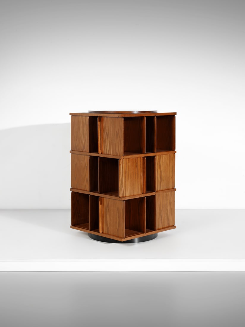 GIANFRANCO FRATTINI Revolving centre bookcase with adjustable shelves mod. 823 for Bernini, Ceriano (1 of 3)
