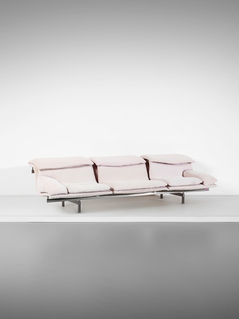 GIOVANNI OFFREDI Three-seater Wave sofa for Saporiti, Italy. (1 of 3)