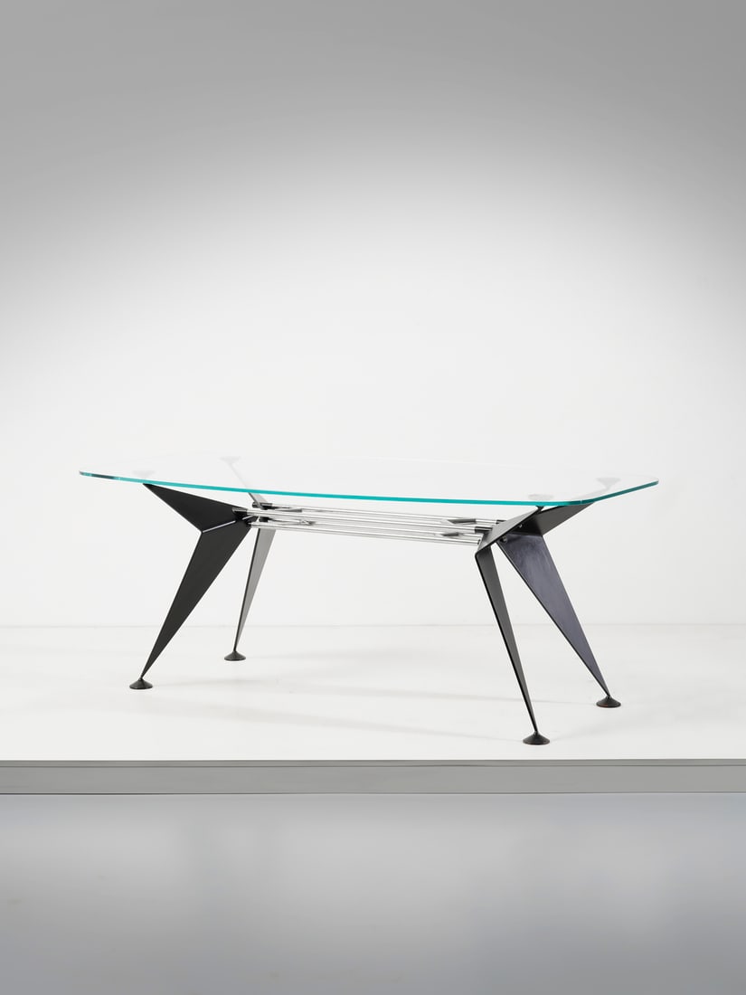 MANIFATTURA ITALIANA Table. (1 of 2)