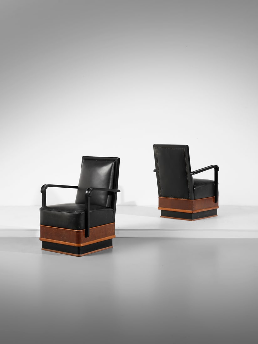 MANIFATTURA ITALIANA Pair of Déco armchairs. (1 of 2)