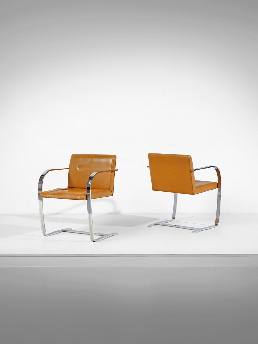 LUDWIG MIES VAN DER ROHE Pair of Brno armchairs, Knoll.: MIES VAN DER ROHE LUDWIG (1886 - 1969) Pair of Brno armchairs, Knoll. Chromed steel and padded leather.. Cm 58,00 x 77,00 x 57,00. USA, second half of the XXth century.Production label.