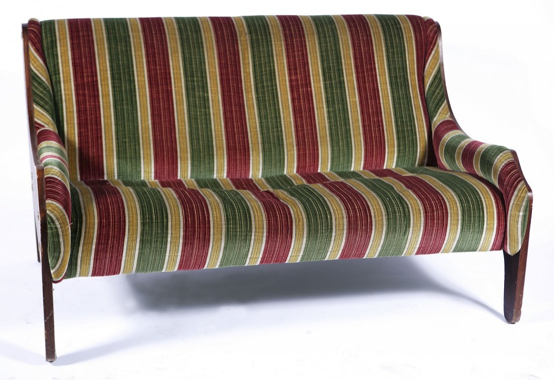 MARCO ZANUSO Divano Milord.: ZANUSO MARCO (1916 - 2001) Divano Milord. Legno e tessuto. Cm 136,00 x 78,00 x 84,00. Prodotto per Arflex.