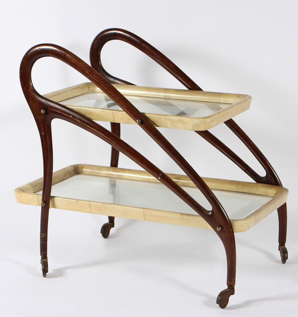 PIER LUIGI COLLI Carrello portavivande.: COLLI PIER LUIGI (1895 - 1968) Carrello portavivande. Legno, vetro e pergamena. Cm 48,00 x 76,00 x 85,00. Anni `40/`50.