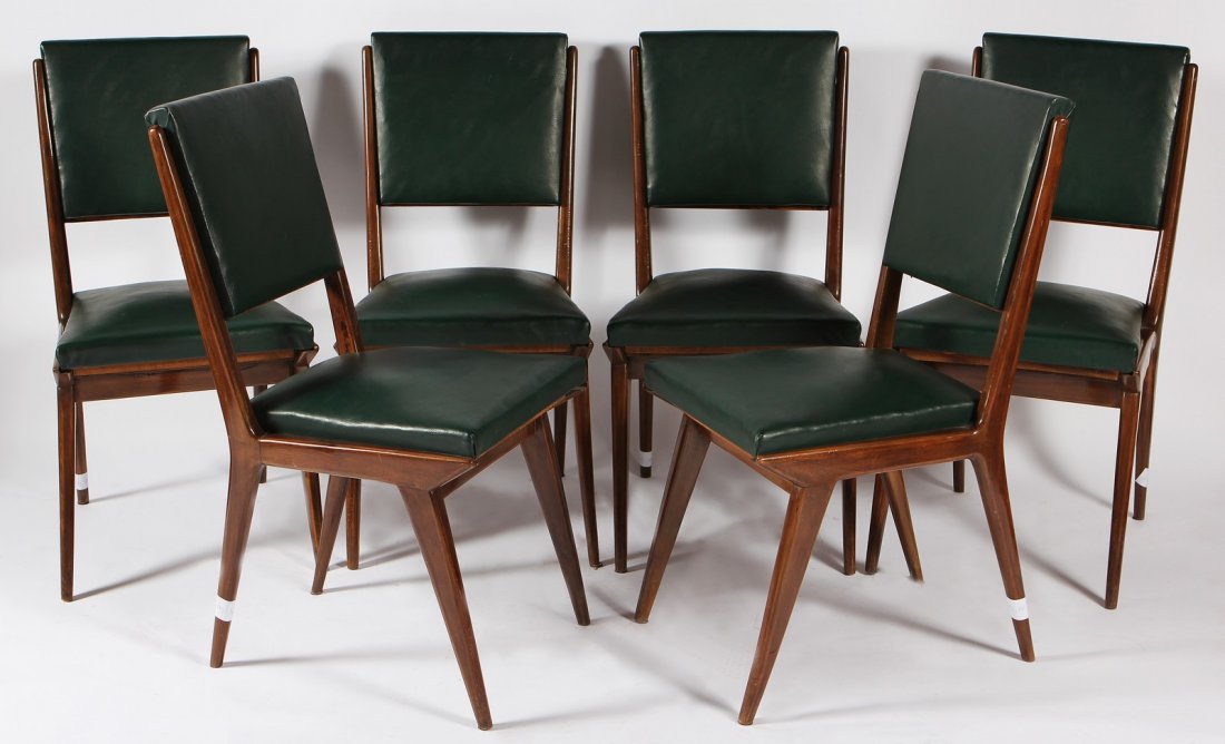 CARLO DE CARLI Nello stile di. Sei sedie.: DE CARLI CARLO (1910 - 1999) (Nello stile di.) Sei sedie. Legno e skai. Cm 57,00 x 89,00 x 44,00. Anni '50.