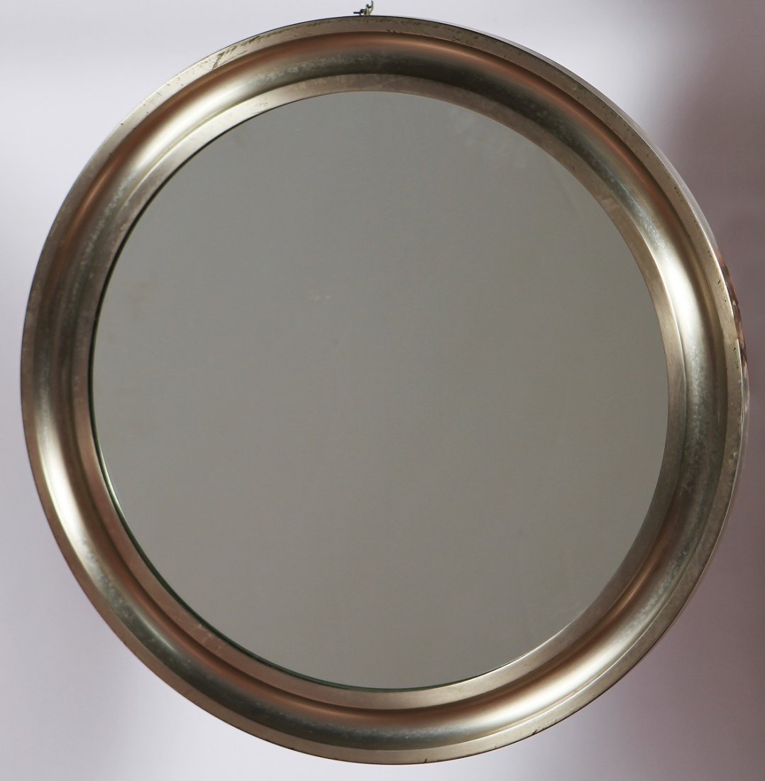 SERGIO MAZZA Specchio.: MAZZA SERGIO (n. 1931) Specchio. Vetro e metallo. Cm 61,50. Prodotto per Artemide.