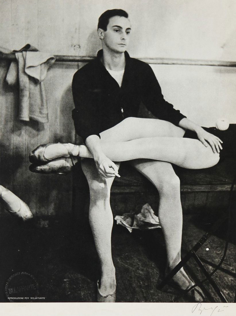 BRASSAI GYULA HALASZ Senza titolo. .: GYULA HALASZ BRASSAI (1899 - 1984) Senza titolo. . Fotolitografia. Cm 21,00 x 28,00. Esemplare 1695. Riproduzione fotolitografica dell' opera originale "Tersicore" eseguita per la serie "Le nuove muse