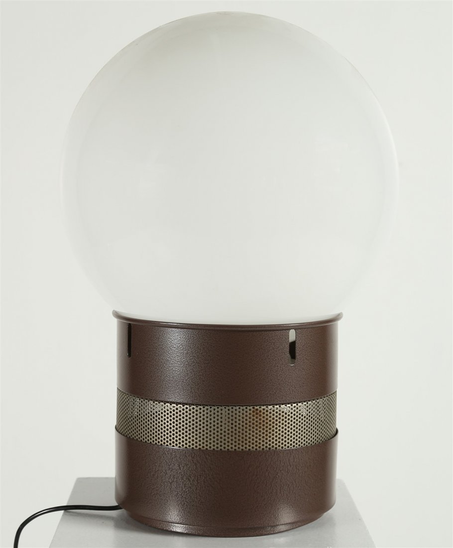 GAE AULENTI Per Artemide.Mezzoracolo.: AULENTI GAE (1927 - 2012) Per Artemide.Mezzoracolo. 1970. Metallo e vetro. Cm 45,00 x 66,00.