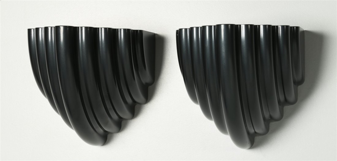 KAZUHIDE TAKAHAMA Per Sirrah. Lotto composto da n. 2: TAKAHAMA KAZUHIDE (n. 1930) Per Sirrah. Lotto composto da n. 2 Lampada Tuki. Metallo. Cm 23,00 x 30,00.