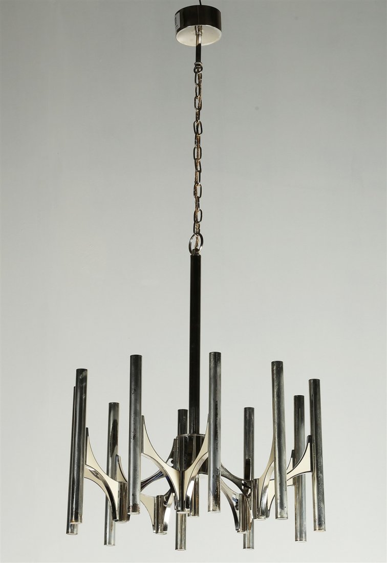 GAETANO SCIOLARI Lampadario.: SCIOLARI GAETANO Lampadario. Ottone nichelato. Cm 55,00 x 70,00. Presenta mancanze.