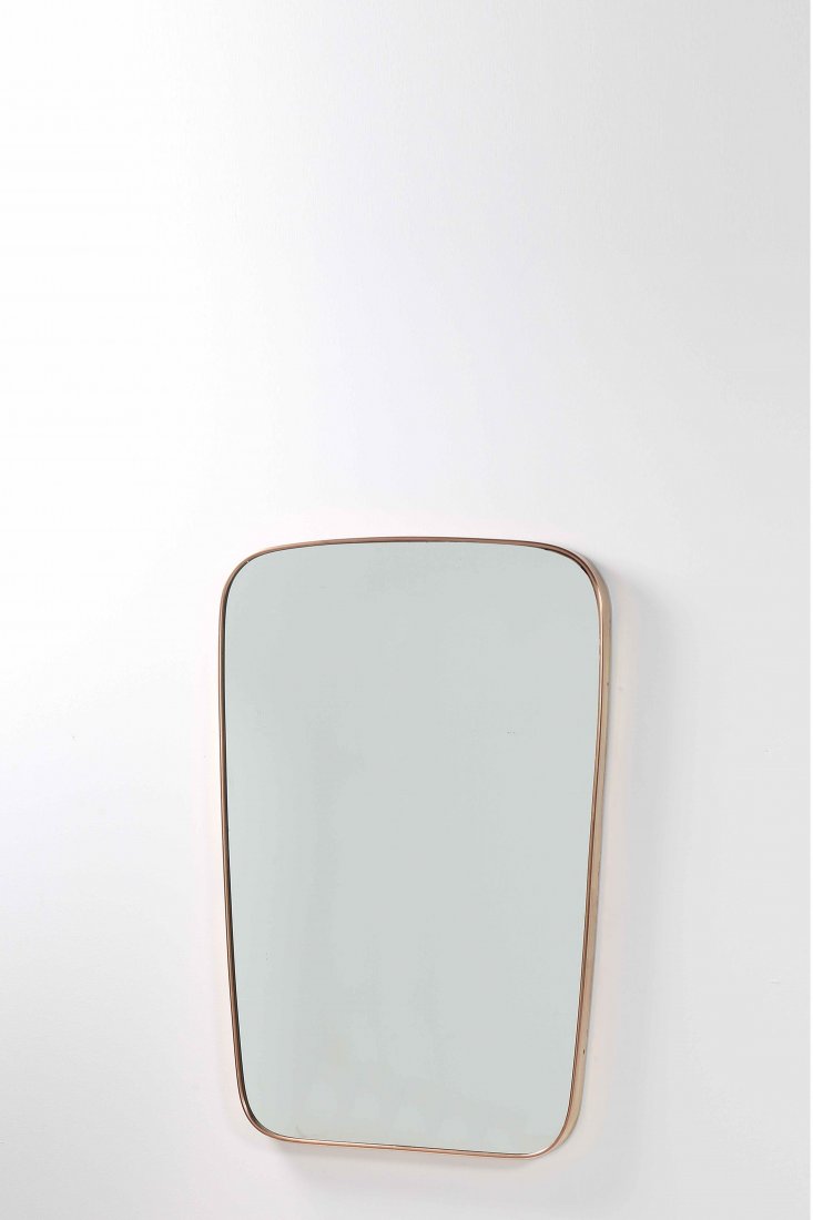 CHIESA PIETRO (1892 - 1948) Mirror with brass frame.: CHIESA PIETRO (1892 - 1948) Mirror with brass frame. Brass and mirror. 50,00 x 84,00 x 4,00 cm For Luigi Fontana, Milan. Bibl. Il vetro magazine, No 10, 1938, page 15; Domus 131-234, pages 66-38.