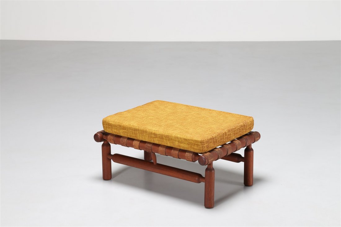 ILMARI TAPIOVAARA Poggiapiedi. (1 of 2)