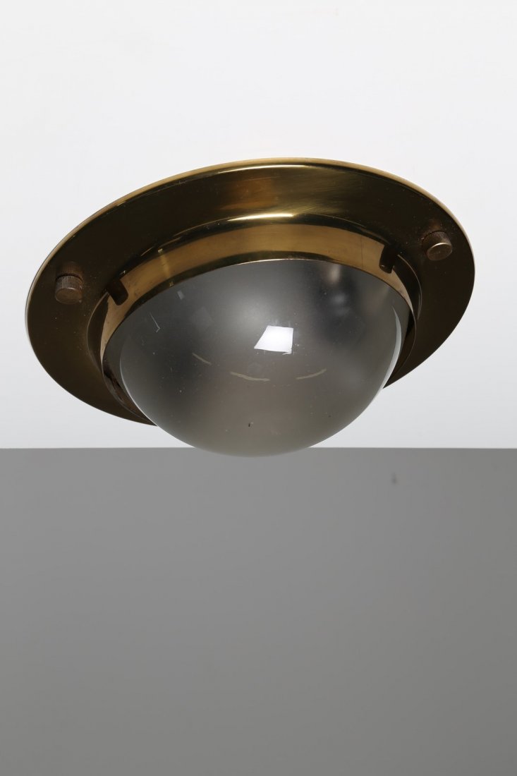 LUIGI CACCIA DOMINIONI Plafoniera Tommy ottone e vetro: CACCIA DOMINIONI LUIGI (n. 1913) Plafoniera Tommy ottone e vetro satinato, per Azucena, 1965 . -. Cm 36,00 x 12,00.