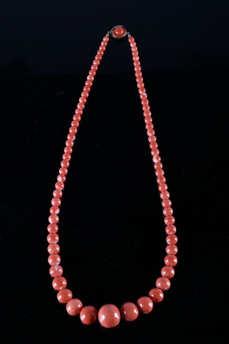 Un filo corallo a sfere scalari da 20 mm fino a 5.5 mm, (1 of 1)