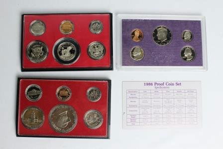 1976, 1979 and 1986 United States Proof Sets: 1976 Proof Set. 6 coin set includes 1976 Proof Lincoln cent, Jefferson nickel, Roosevelt dime, Washington quarter, Eisenhower dollar and Kennedy half dollar in original government issue packagingrnrn1