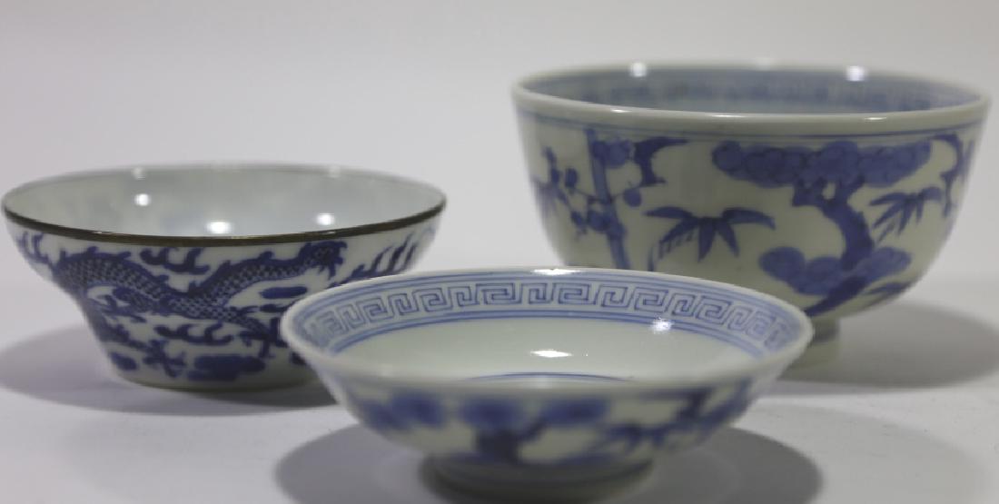 CHINESE ANTIQUE LOW BOWL GROUPING: CHINESE / JAPANESE ANTIQUE LOW BOWL GROUPING