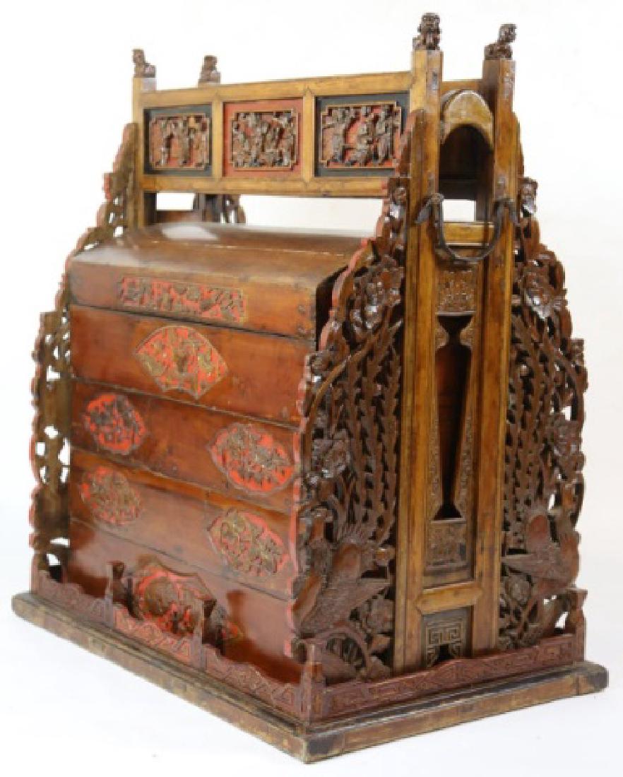 CHINESE ANTIQUE HAND CARVED WEDDING DOWERY CHEST: CHINESE ANTIQUE HAND CARVED WEDDING DOWERY CHEST