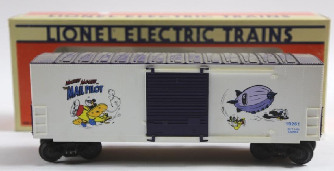 LIONEL MICKEY MOUSE MAIL PILOT BOXCAR 19261 (1 of 4)