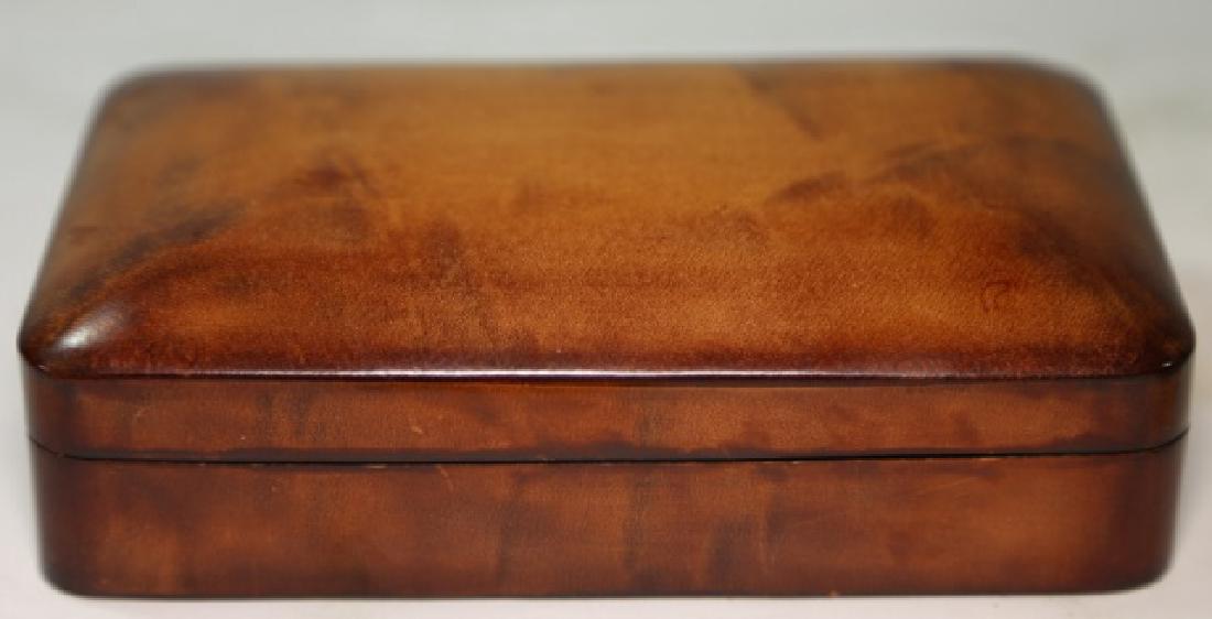 ENGLISH ANTIQUE FINE LEATHER DRESSER BOX: ENGLISH ANTIQUE FINE LEATHER DRESSER BOX 2.5 X 7 X 4"