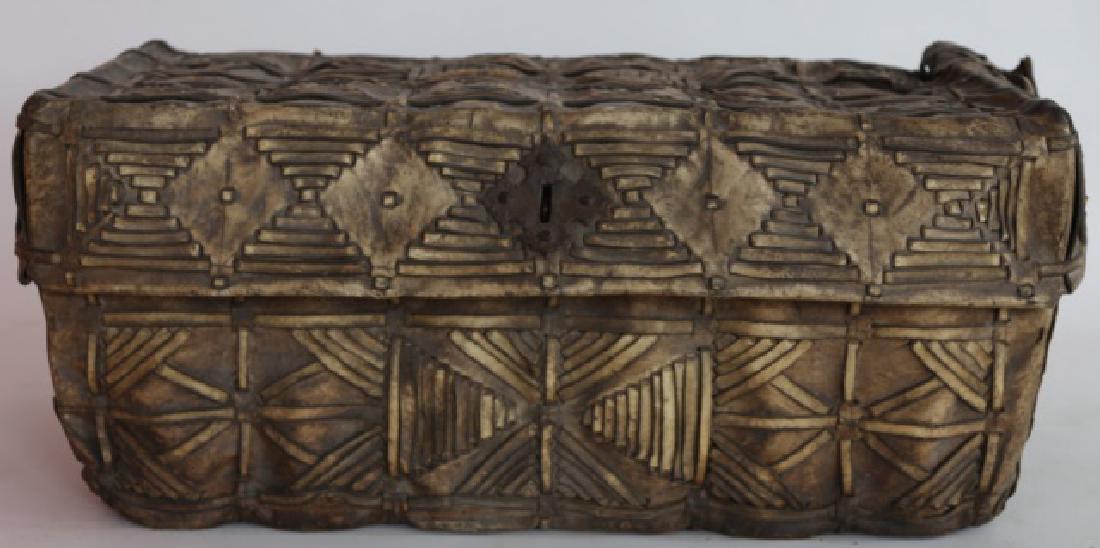 PERUVIAN ANTIQUE  "PECATA" HIDE TRUNK ON STAND (1 of 6)