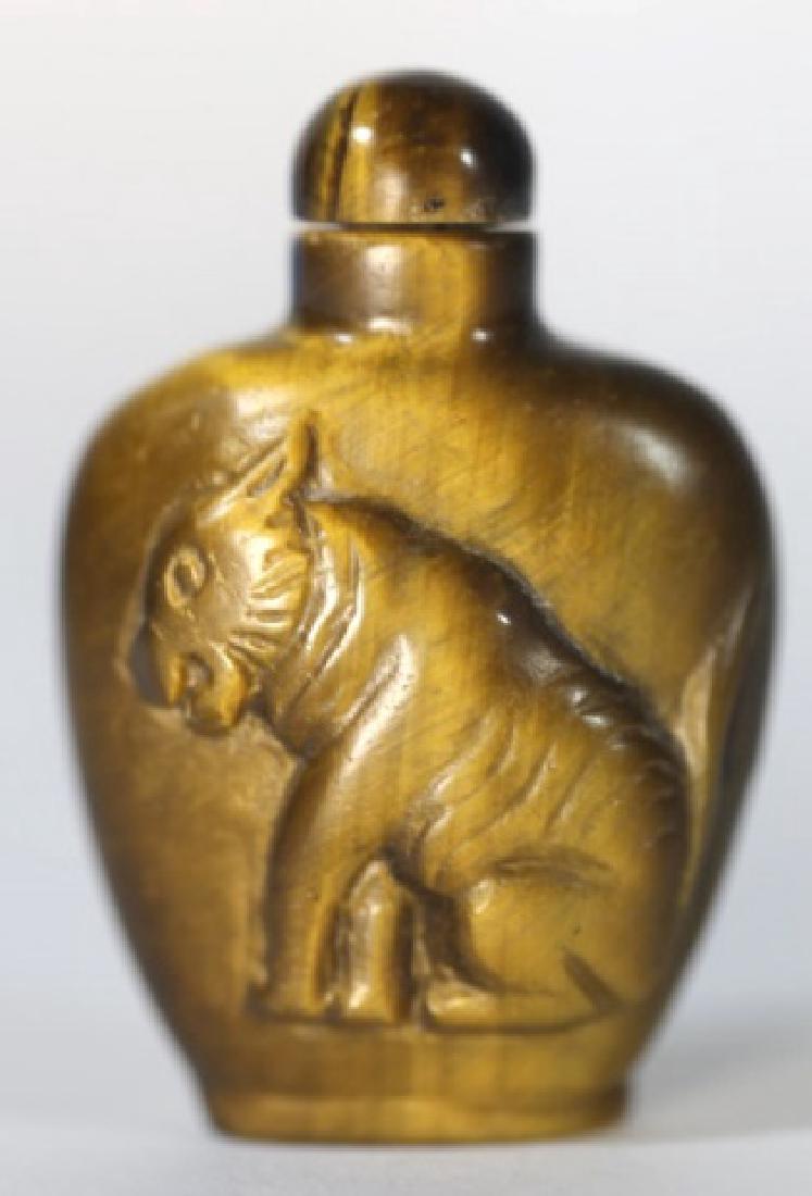 CHINESE CARVED TIGEREYE SNUFF BOTTLE (1 of 10)