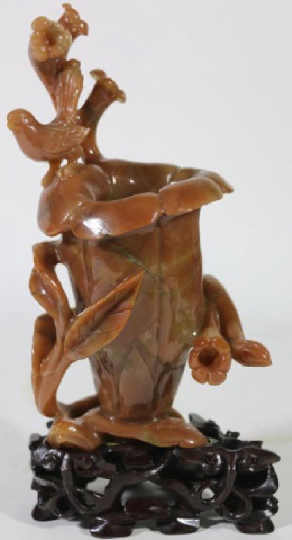 CHINESE ANTIQUE RED CARNELIAN AGATE CARVING: CHINESE ANTIQUE RED CARNELIAN AGATE CARVING