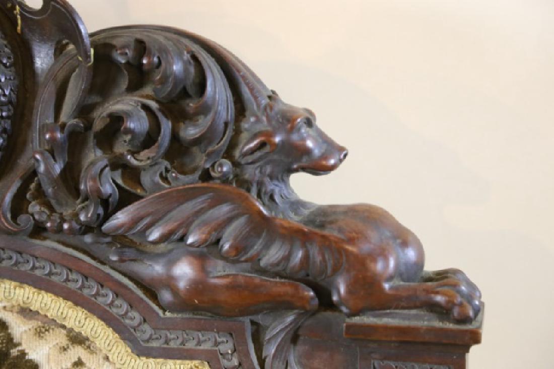 IMPORTANT VICTORIAN ANTIQUE CARVED ARM CHAIR: IMPORTANT VICTORIAN ANTIQUE CARVED ARM CHAIR