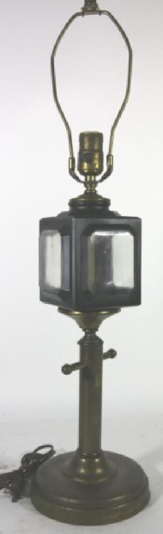 ANTIQUE CARRIAGE LIGHT MOUNTED TABLE LAMP: ANTIQUE CARRIAGE LIGHT MOUNTED TABLE LAMP 25.5 X 5.5"