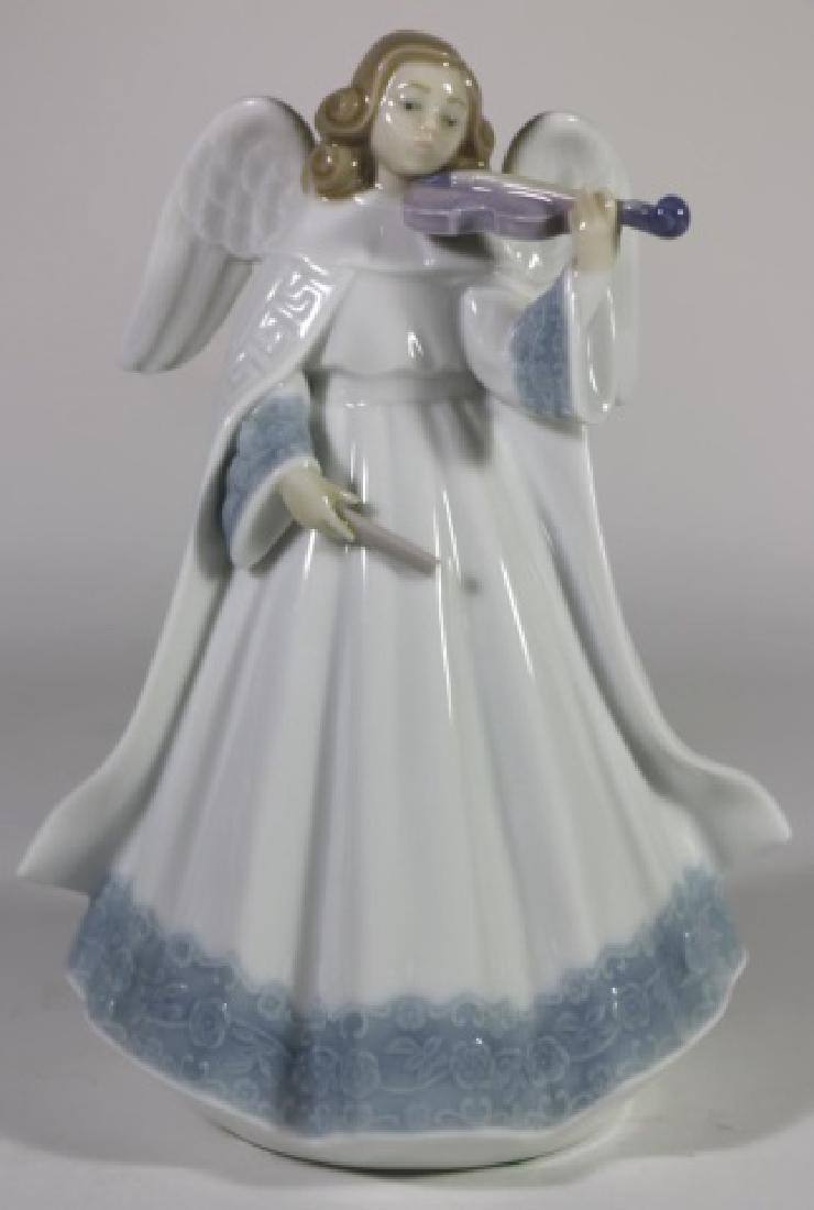 LLADRO TREE TOPPER ANGELIC VIOLINIST: LLADRO ANGEL NAVIDAD VIOLIN #6126, 7"; 1994