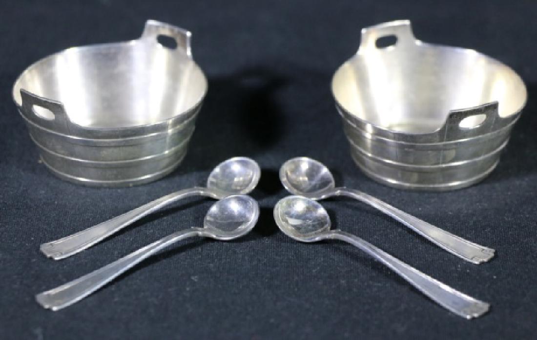 WALKER & HALL STERLING SILVER TABLE SALTS W/ SPOON: WALKER & HALL STERLING SLVER TABLE MASTER SALTS WITH SPOONS
