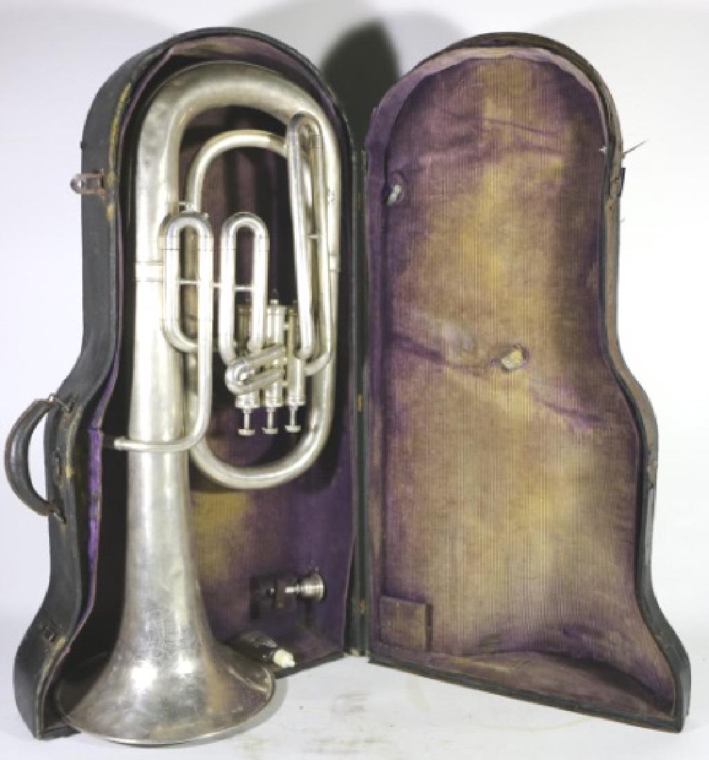 AMERICAN STANDARD ANTIQUE SILVER BARITONE IN CASE: AMERICAN STANDARD ANTIQUE SILVER BARITONE IN CASE