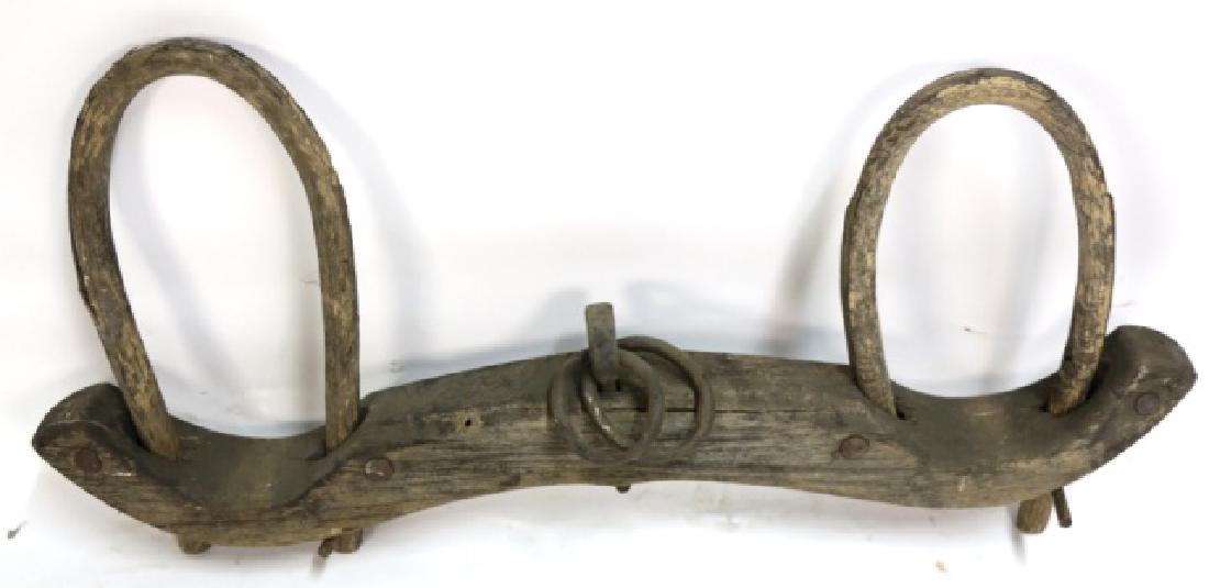 AMERCIAN ANTIQUE PRIMITIVE WORKING DOUBLE YOKE: AMERCIAN ANTIQUE PRIMITIVE WORKING DOUBLE YOKE 26 X 50"