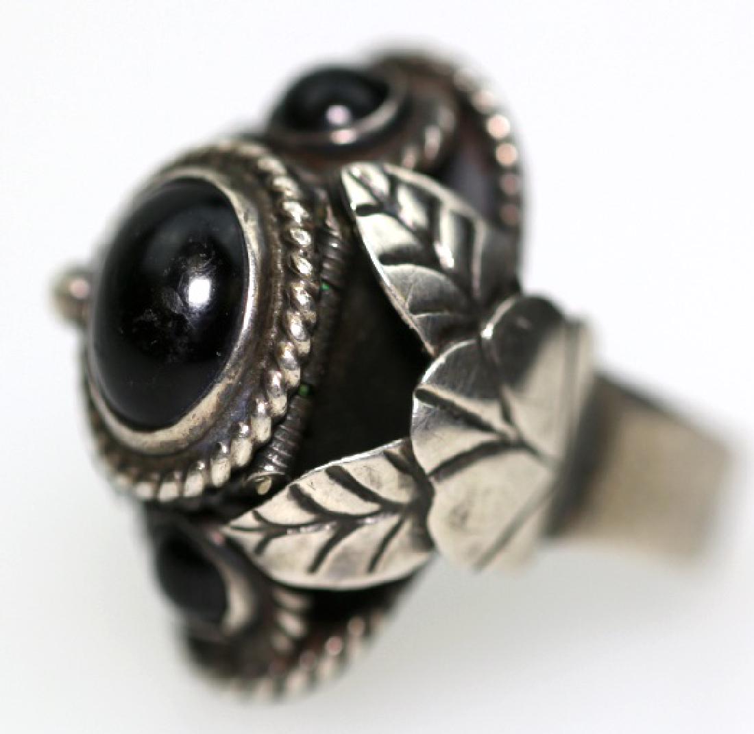 STERLING SILVER / ONYX CUSTOM RING (1 of 6)