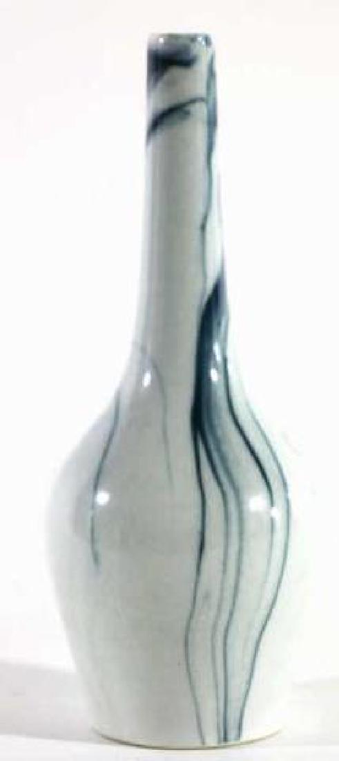 CHINESE ANTIQUE CERAMIC BOTTLE VASE (1 of 5)