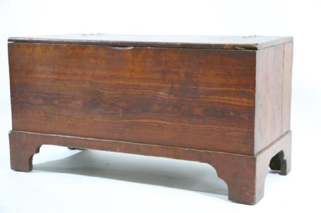 AMERICAN SOUTHERN 19TH C.YELLOW PINE BLANKET CHEST (1 of 4)