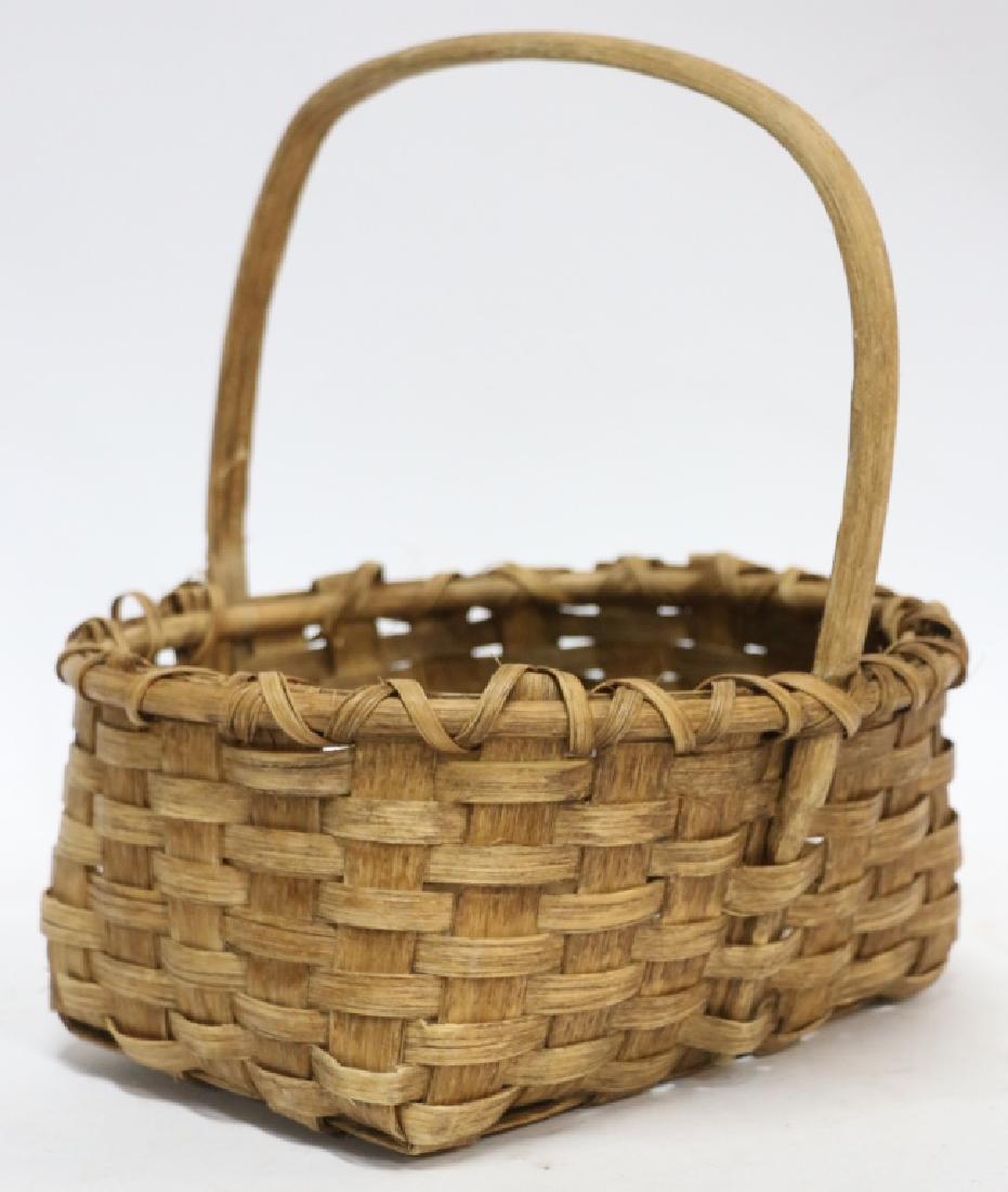 ANTIQUE SOUTHERN HAND MADE GATHERING BASKET (1 of 4)